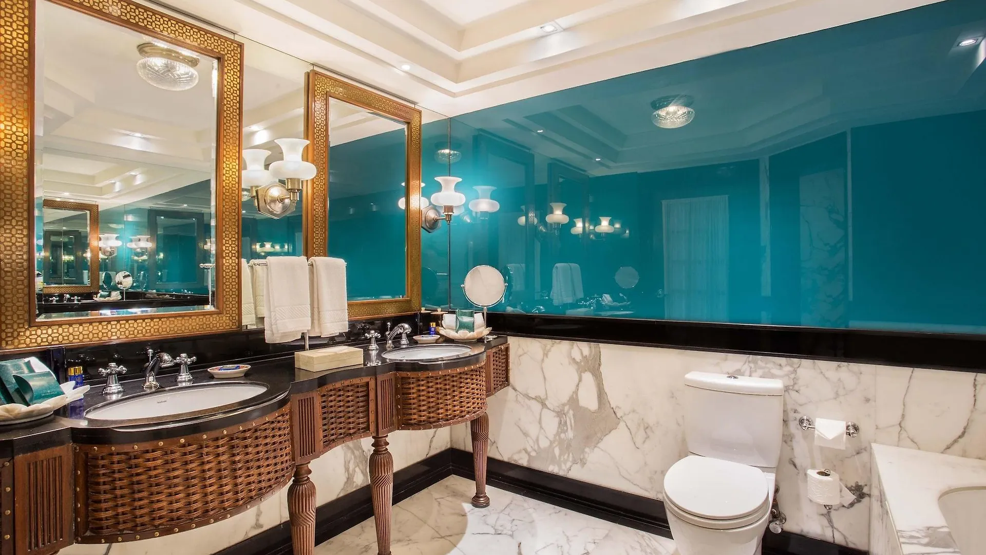 The Oberoi Amarvilas Agra Agra  5*, Agra (Uttar Pradesh)